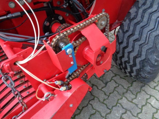 Lely RP 445 - Stroj na sklizeň pícnin: obrázek 5 Lely RP 445 - Stroj na sklizeň pícnin: obrázek 5