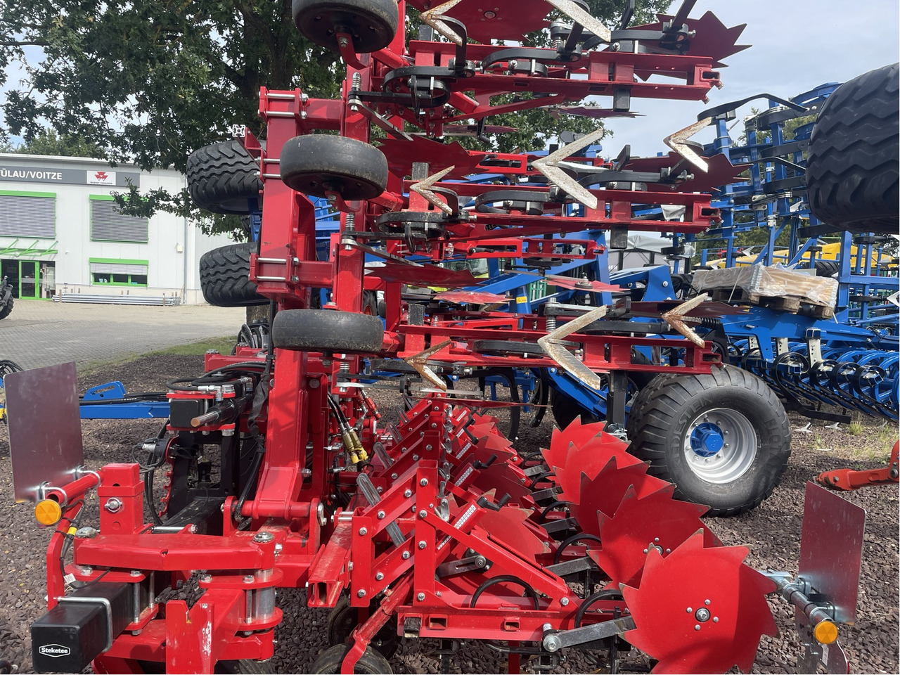 Lemken EC Weeder - Sklízeč cukrové řepy: obrázek 3 Lemken EC Weeder - Sklízeč cukrové řepy: obrázek 3