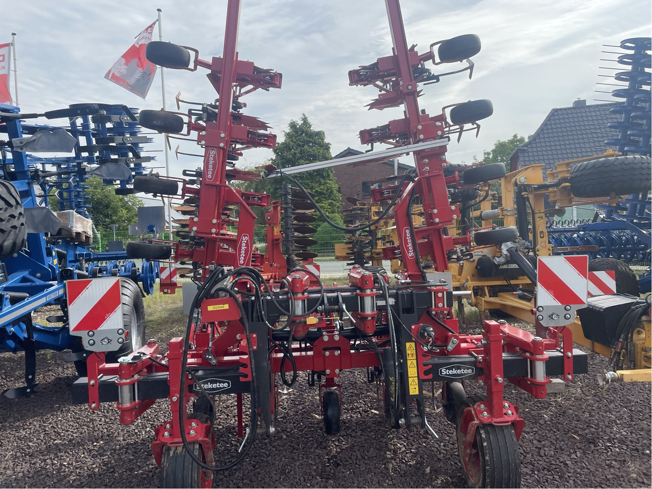 Lemken EC Weeder - Sklízeč cukrové řepy: obrázek 2 Lemken EC Weeder - Sklízeč cukrové řepy: obrázek 2
