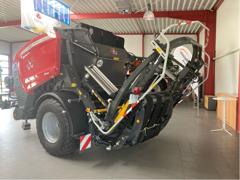 Massey Ferguson 4160 V Protec 25 Messer - Stroj na sklizeň pícnin: obrázek 2 Massey Ferguson 4160 V Protec 25 Messer - Stroj na sklizeň pícnin: obrázek 2