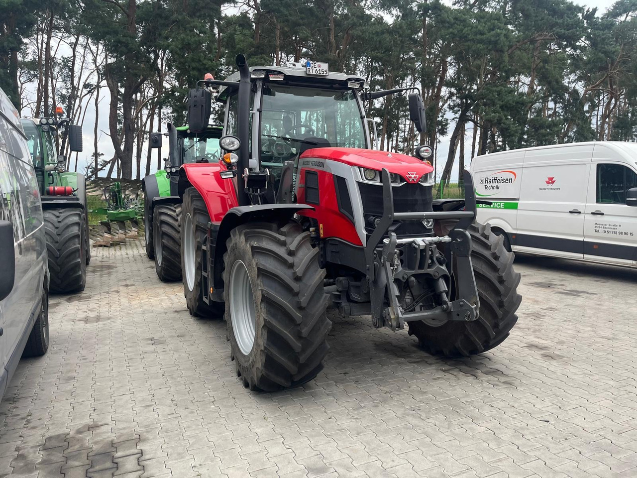 Massey Ferguson 6S.155 Dyna-VT EXCLUSIVE - Traktor: obrázek 4 Massey Ferguson 6S.155 Dyna-VT EXCLUSIVE - Traktor: obrázek 4