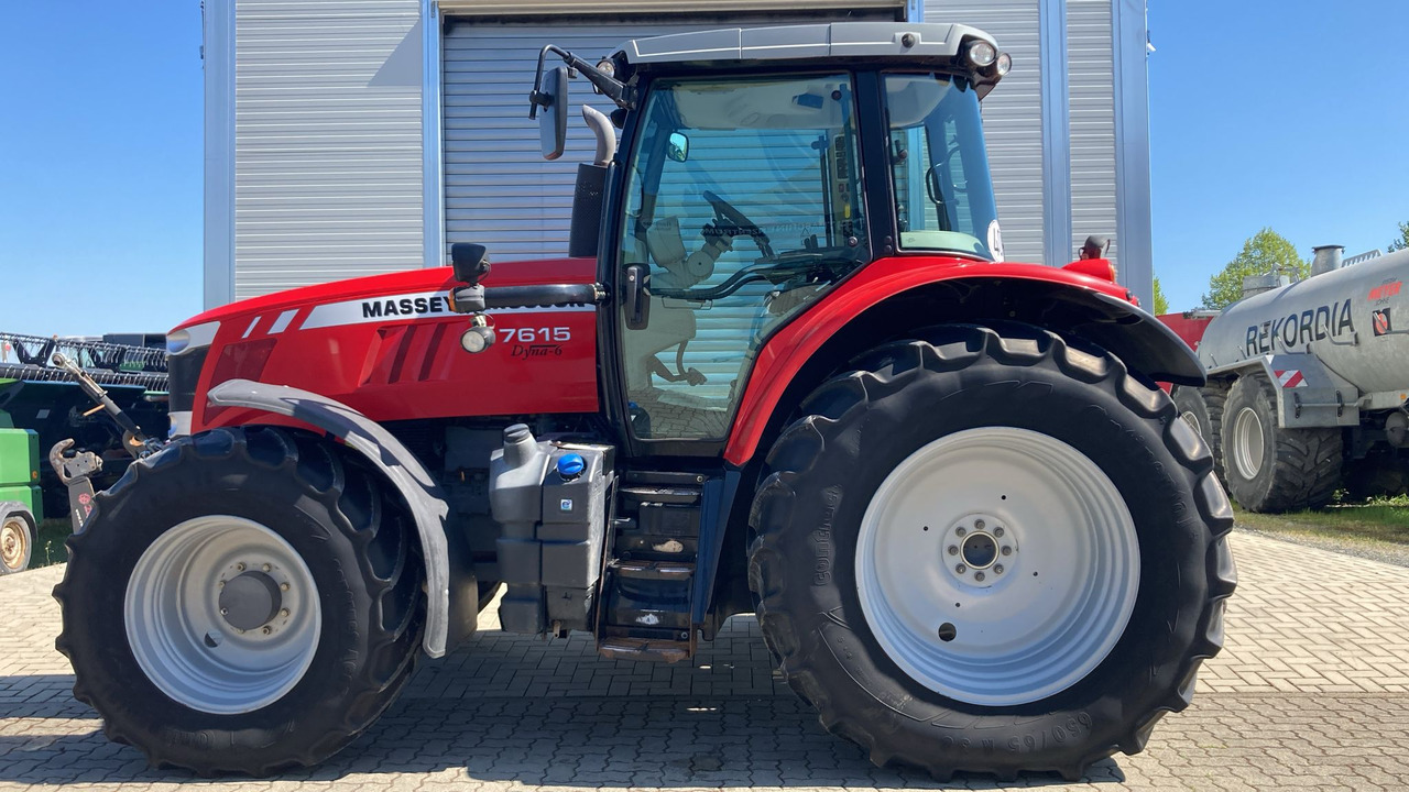 Massey Ferguson 7615 Dyna-6 Efficient - Traktor: obrázek 1 Massey Ferguson 7615 Dyna-6 Efficient - Traktor: obrázek 1