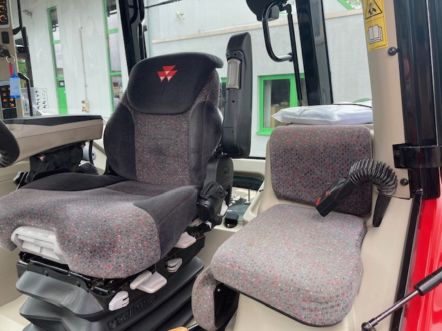 Massey Ferguson 7716 Dyna-6 - Traktor: obrázek 5 Massey Ferguson 7716 Dyna-6 - Traktor: obrázek 5