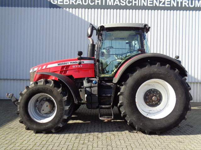 Massey Ferguson 8737 DVT Exclusive - Traktor: obrázek 1 Massey Ferguson 8737 DVT Exclusive - Traktor: obrázek 1