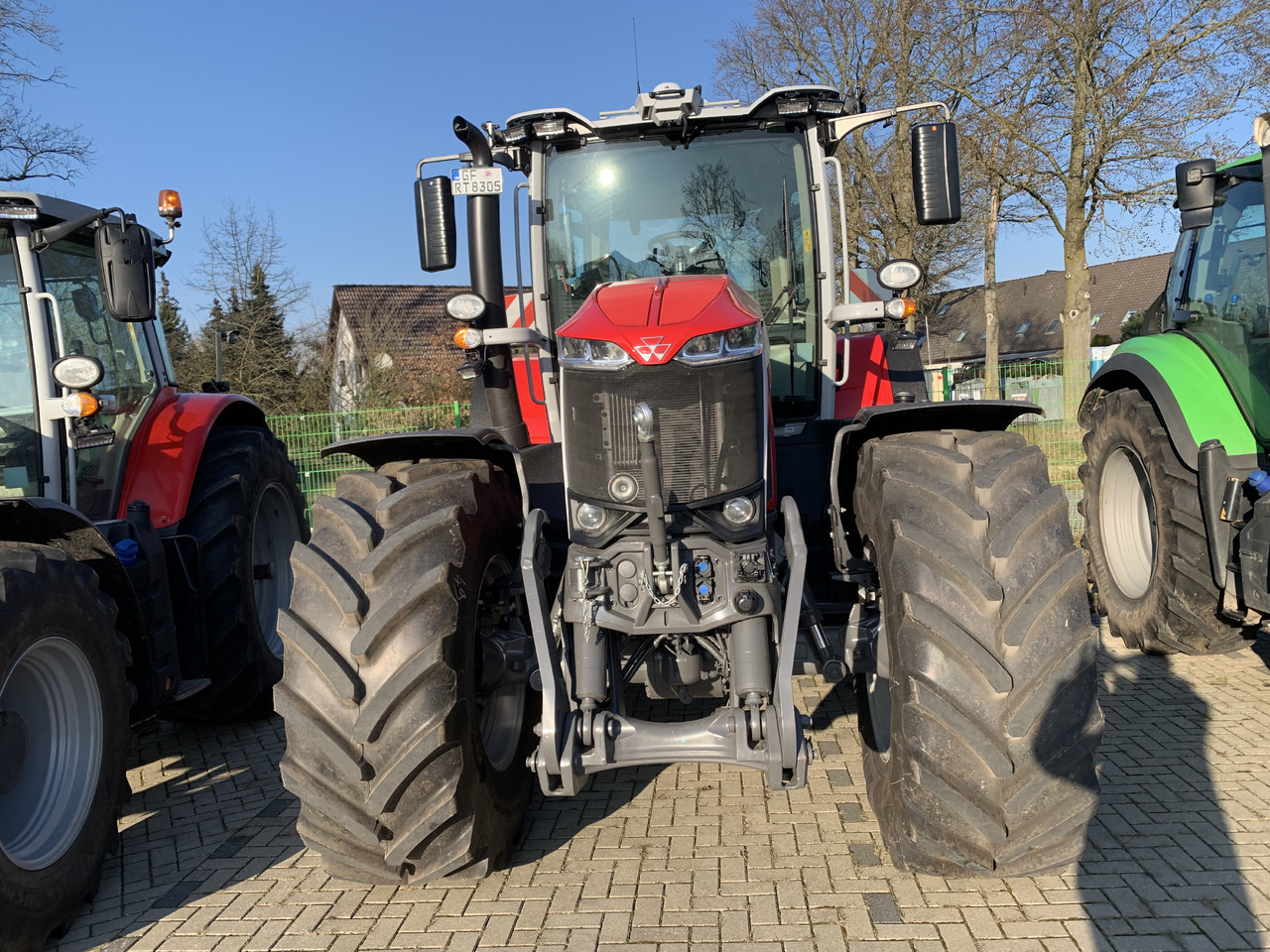 Traktor Massey Ferguson 8S.305 Dyna-VT Exclusive: obrázek 6