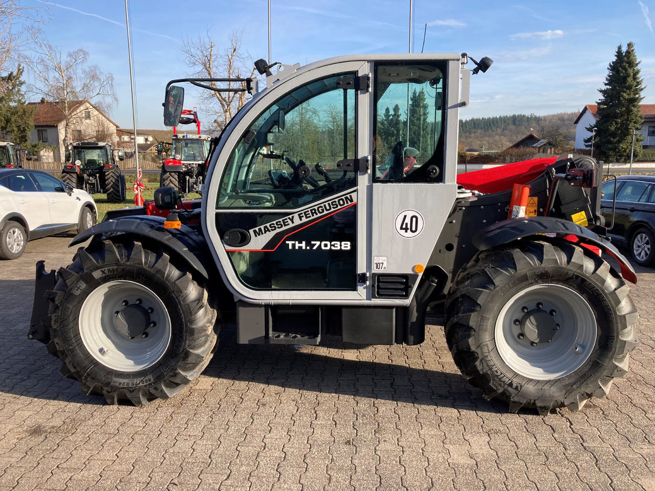 Massey Ferguson TH.7038 Standard Stage 5 Exclu - Teleskopický manipulátor: obrázek 1 Massey Ferguson TH.7038 Standard Stage 5 Exclu - Teleskopický manipulátor: obrázek 1