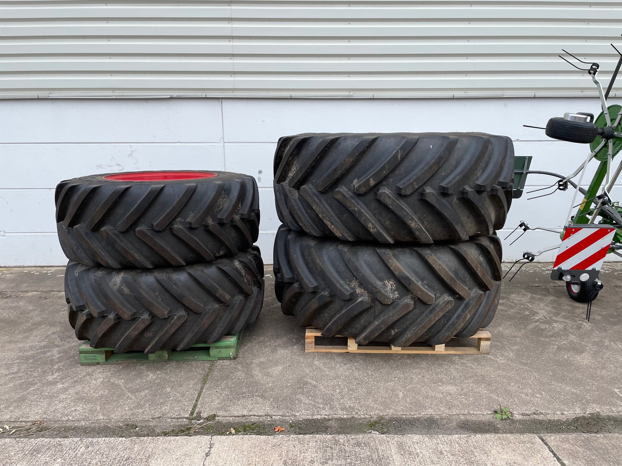 Michelin Räder 2x800 2x650 - Pneumatiky a ráfky: obrázek 1 Michelin Räder 2x800 2x650 - Pneumatiky a ráfky: obrázek 1