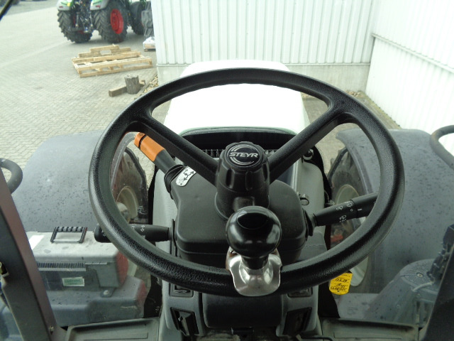 Steyr CVT 6230 - Traktor: obrázek 2 Steyr CVT 6230 - Traktor: obrázek 2