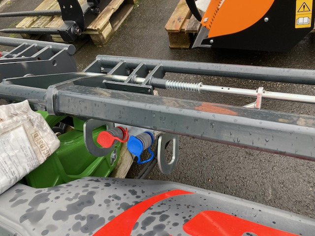 Stoll Frontlader Profil. FZ 46-33.1 - Čelní nakladač pro traktor: obrázek 2 Stoll Frontlader Profil. FZ 46-33.1 - Čelní nakladač pro traktor: obrázek 2