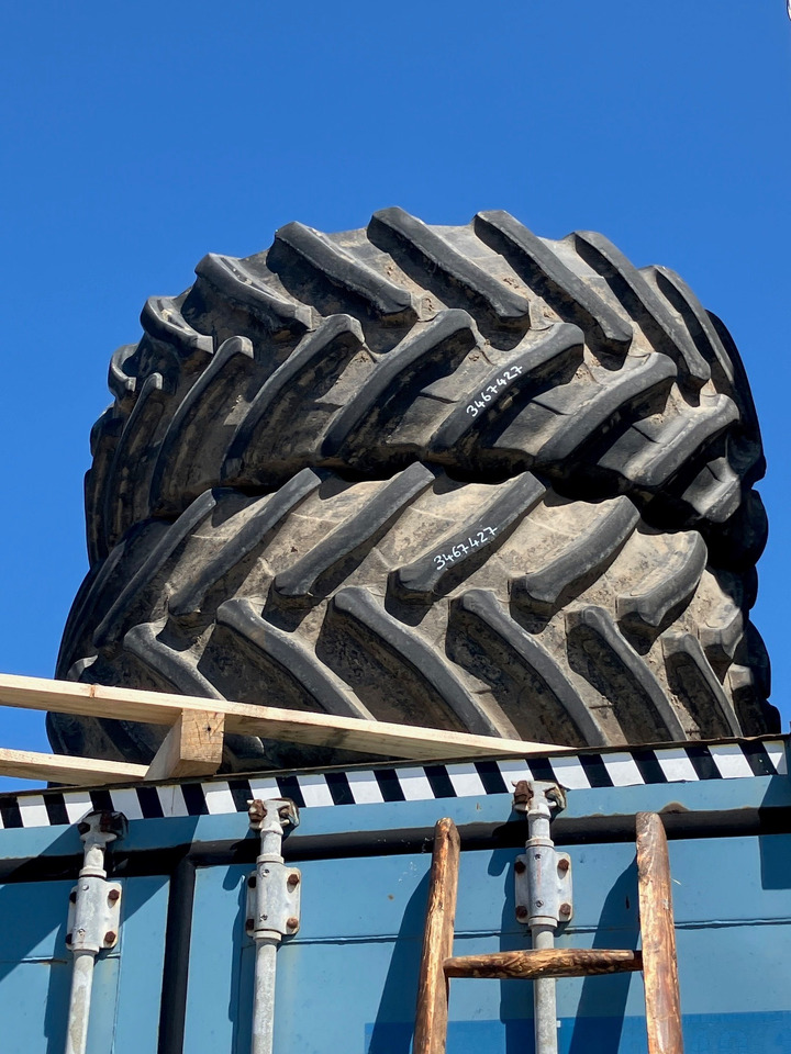 Trelleborg 750/70R44 650/60R38 - Pneumatiky a ráfky: obrázek 3 Trelleborg 750/70R44 650/60R38 - Pneumatiky a ráfky: obrázek 3