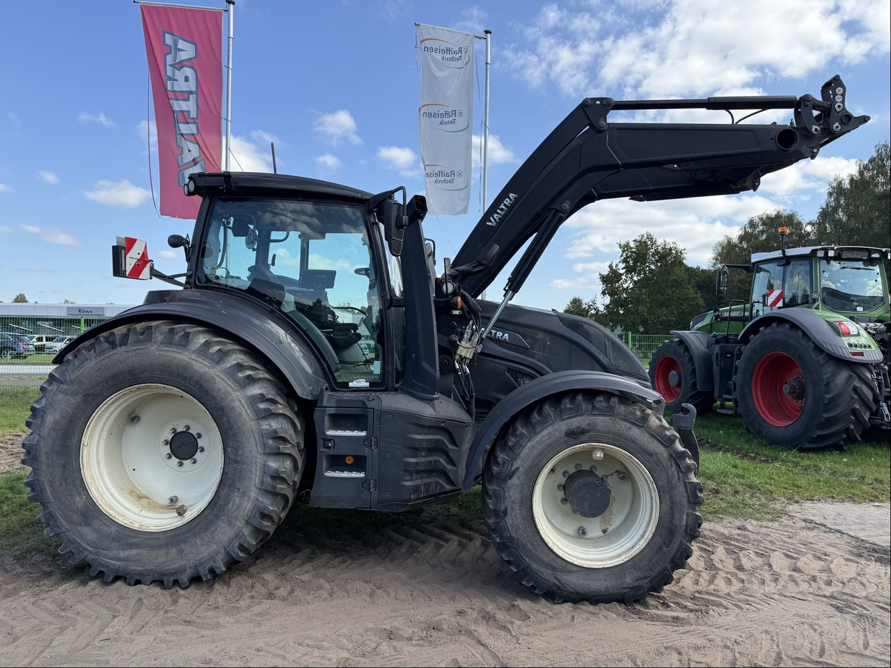 Valtra T 254 Versu - Traktor: obrázek 5 Valtra T 254 Versu - Traktor: obrázek 5