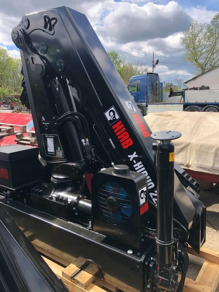 Hiab X-HiDuo 228 E-4 - Hydraulická ruka pro Nákladní auto: obrázek 1 Hiab X-HiDuo 228 E-4 - Hydraulická ruka pro Nákladní auto: obrázek 1