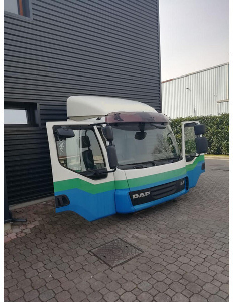 DAF LF45 LF55 Euro 5 - Kabina a interiér pro Nákladní auto: obrázek 4 DAF LF45 LF55 Euro 5 - Kabina a interiér pro Nákladní auto: obrázek 4