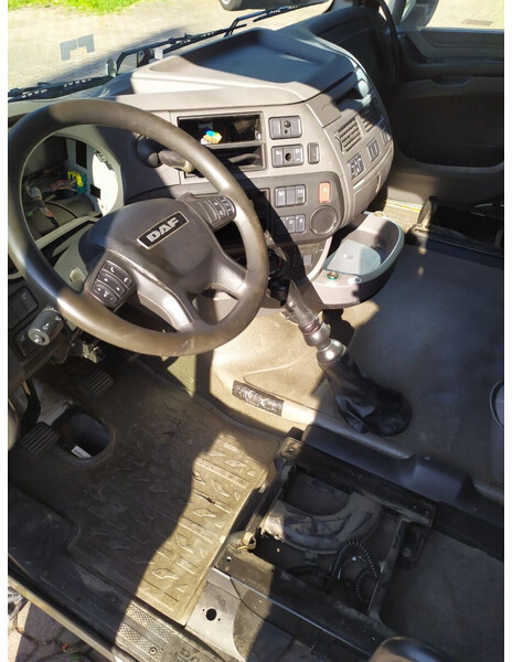 DAF XF106 Euro 6 - Kabina a interiér pro Nákladní auto: obrázek 3 DAF XF106 Euro 6 - Kabina a interiér pro Nákladní auto: obrázek 3