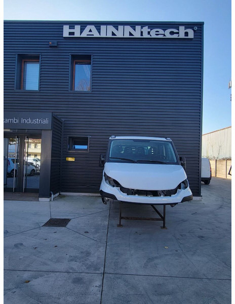 Iveco DAILY E6 - Kabina a interiér pro Nákladní auto: obrázek 3 Iveco DAILY E6 - Kabina a interiér pro Nákladní auto: obrázek 3