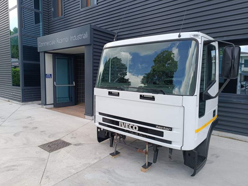 Iveco Eurocargo EURO 3 - Kabina a interiér pro Nákladní auto: obrázek 1 Iveco Eurocargo EURO 3 - Kabina a interiér pro Nákladní auto: obrázek 1
