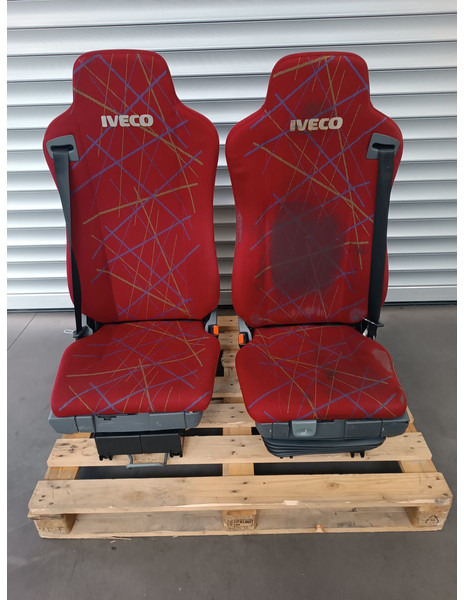 Iveco Eurostar, Eurotech, Eurotrakker - Sedaček pro Nákladní auto: obrázek 3 Iveco Eurostar, Eurotech, Eurotrakker - Sedaček pro Nákladní auto: obrázek 3