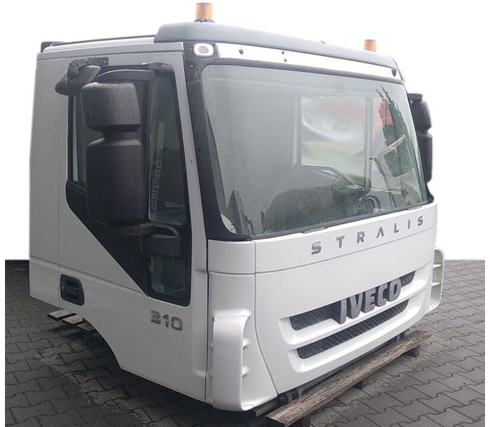 Iveco Stralis - Trakker - Kabina a interiér pro Nákladní auto: obrázek 1 Iveco Stralis - Trakker - Kabina a interiér pro Nákladní auto: obrázek 1