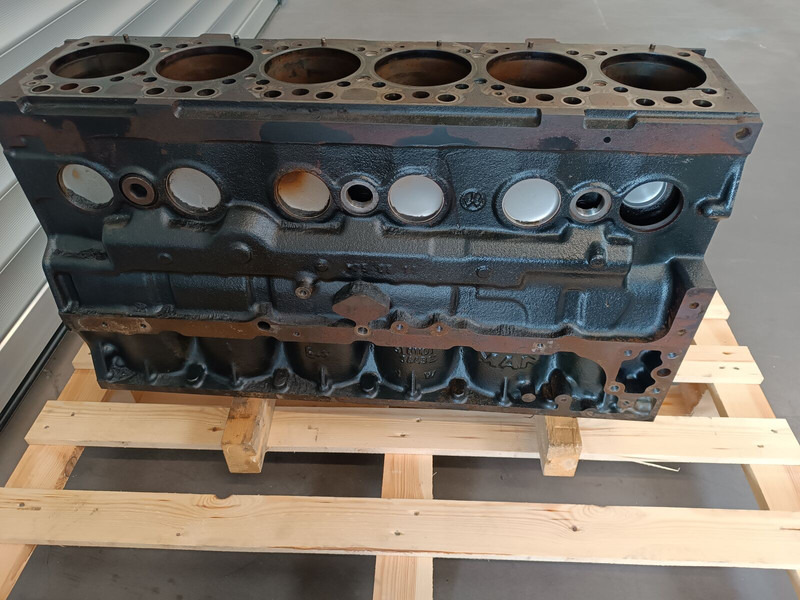 MAN TGL TGM - Blok válců pro Nákladní auto: obrázek 1 MAN TGL TGM - Blok válců pro Nákladní auto: obrázek 1