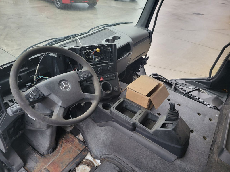 Kabina a interiér pro Nákladní auto Mercedes-Benz Arocs - Actros Classicspace: obrázek 10
