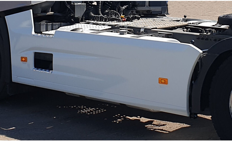 Renault T - T High SIDESKIRT EURO 6 - Aerodynamika/ Spoilery pro Nákladní auto: obrázek 3 Renault T - T High SIDESKIRT EURO 6 - Aerodynamika/ Spoilery pro Nákladní auto: obrázek 3