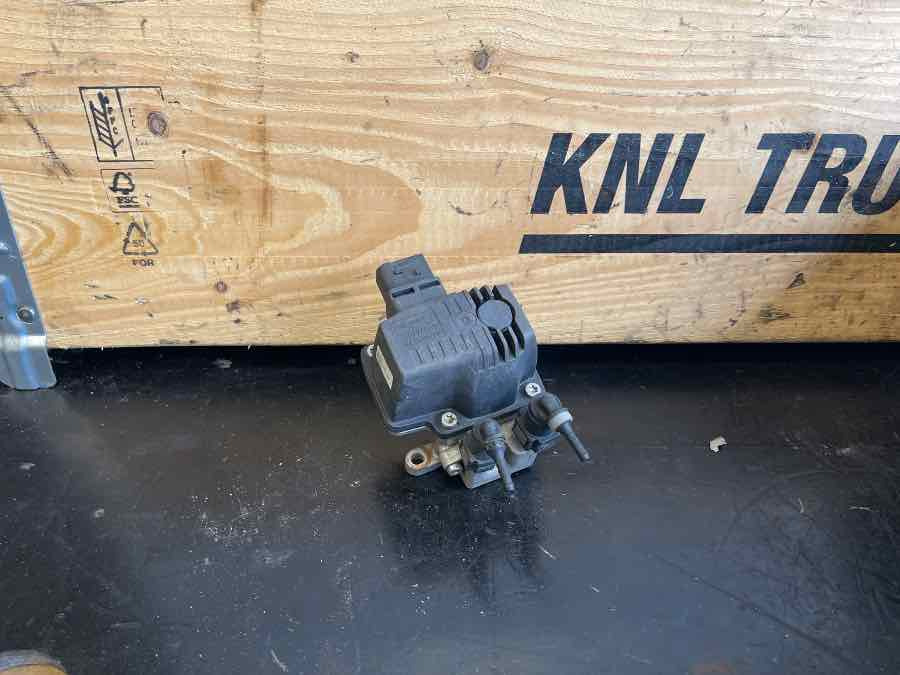 DAF ADBLUE PUMP 4377649 - Palivový systém pro Nákladní auto: obrázek 1 DAF ADBLUE PUMP 4377649 - Palivový systém pro Nákladní auto: obrázek 1