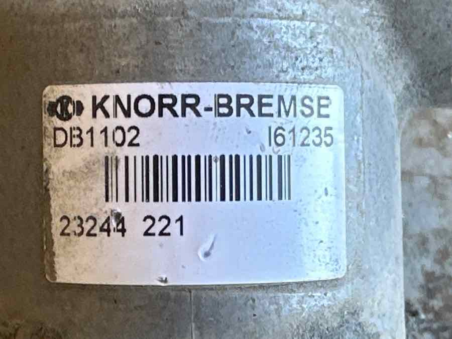 EKERI KNORR-BREMSE VALVE DB1102 I61235 - Ventil: obrázek 3 EKERI KNORR-BREMSE VALVE DB1102 I61235 - Ventil: obrázek 3