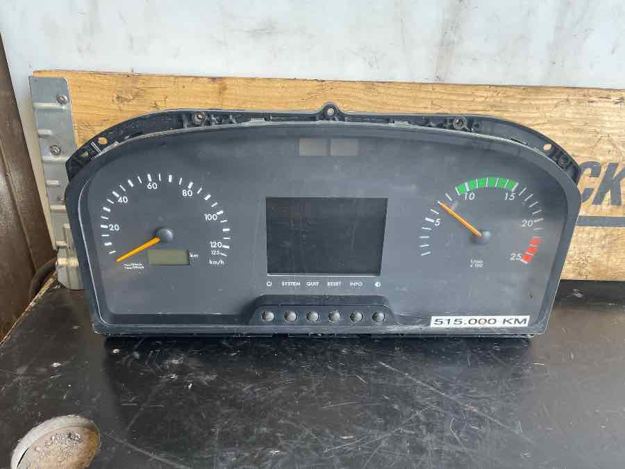 MERCEDES CLUSTER INSTRUMENT A0054466921 - Palubní deska pro Autobus: obrázek 1 MERCEDES CLUSTER INSTRUMENT A0054466921 - Palubní deska pro Autobus: obrázek 1