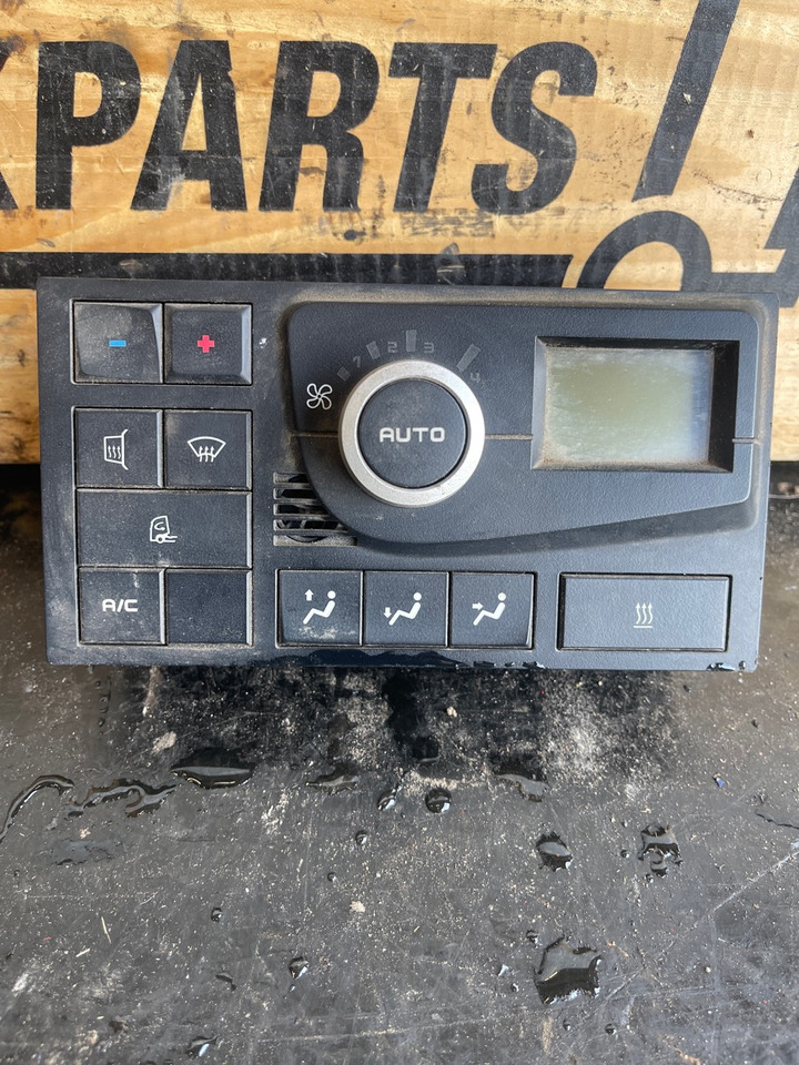 RENAULT INSTRUMENT 7422247445 - Kabina a interiér pro Nákladní auto: obrázek 1 RENAULT INSTRUMENT 7422247445 - Kabina a interiér pro Nákladní auto: obrázek 1