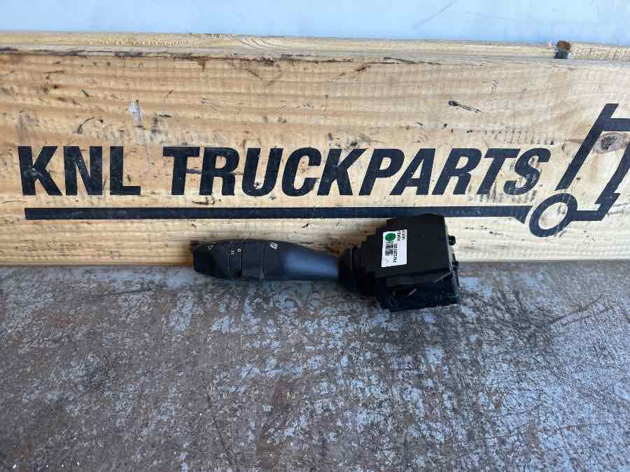 RENAULT LEVER SWITCH 7422007399 - Kabina a interiér pro Nákladní auto: obrázek 1 RENAULT LEVER SWITCH 7422007399 - Kabina a interiér pro Nákladní auto: obrázek 1