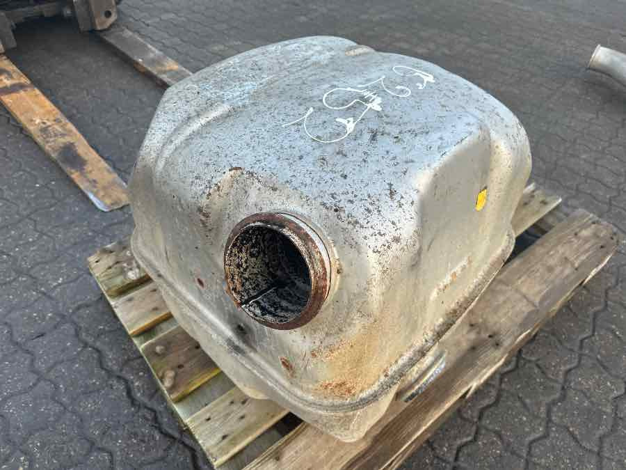 SCANIA EXHAUST SILENCER 1500455 - Výfukový systém pro Nákladní auto: obrázek 2 SCANIA EXHAUST SILENCER 1500455 - Výfukový systém pro Nákladní auto: obrázek 2