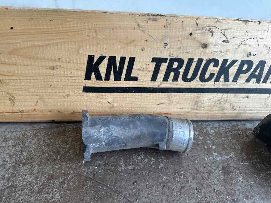 SCANIA FLANGE PIPE 1943692 - Systém sání vzduchu pro Nákladní auto: obrázek 1 SCANIA FLANGE PIPE 1943692 - Systém sání vzduchu pro Nákladní auto: obrázek 1