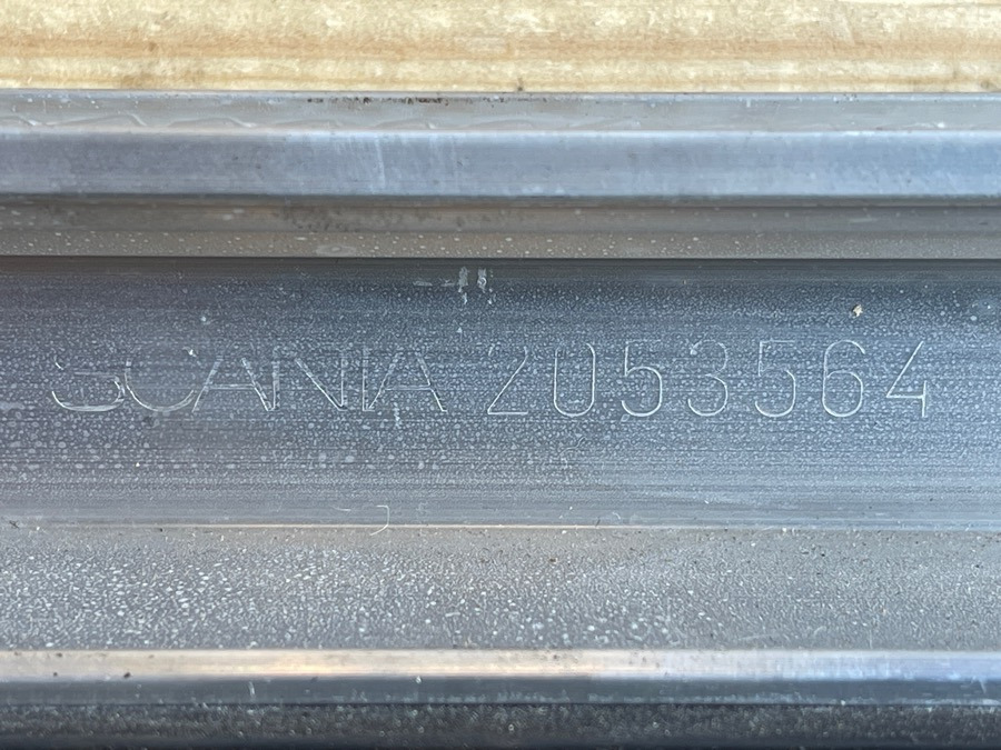 SCANIA GUIDE RAIL 2053564 - Kabina a interiér pro Nákladní auto: obrázek 3 SCANIA GUIDE RAIL 2053564 - Kabina a interiér pro Nákladní auto: obrázek 3