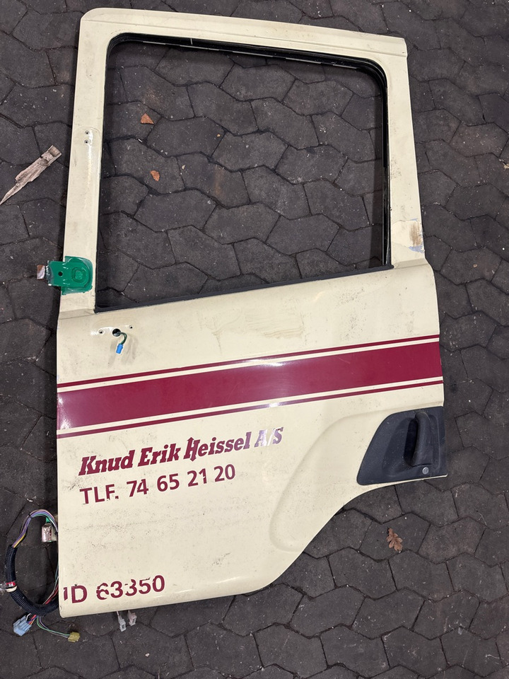SCANIA LEFT DOOR 1384419 - Kabina a interiér pro Nákladní auto: obrázek 1 SCANIA LEFT DOOR 1384419 - Kabina a interiér pro Nákladní auto: obrázek 1