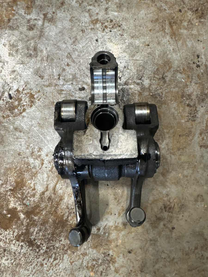 VOLVO D8K ROLLER ASSY D8K - Motor a díly pro Nákladní auto: obrázek 1 VOLVO D8K ROLLER ASSY D8K - Motor a díly pro Nákladní auto: obrázek 1