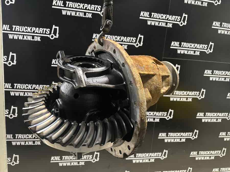 VOLVO DIFF RSS1360 - 2.85 // 22038829 - Diferenciál pro Nákladní auto: obrázek 2 VOLVO DIFF RSS1360 - 2.85 // 22038829 - Diferenciál pro Nákladní auto: obrázek 2