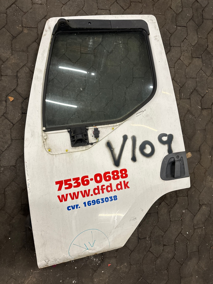 VOLVO FLE LEFT DOOR 20832731 - Kabina a interiér pro Nákladní auto: obrázek 1 VOLVO FLE LEFT DOOR 20832731 - Kabina a interiér pro Nákladní auto: obrázek 1
