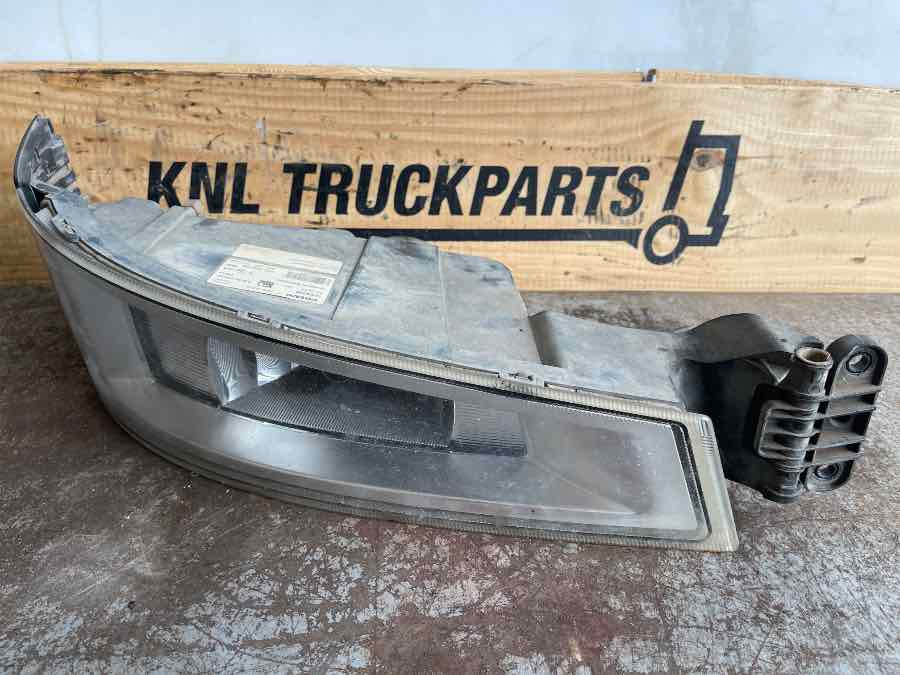 VOLVO FOG LAMP 22332592 RH - Světlo/ Osvětlení pro Nákladní auto: obrázek 1 VOLVO FOG LAMP 22332592 RH - Světlo/ Osvětlení pro Nákladní auto: obrázek 1