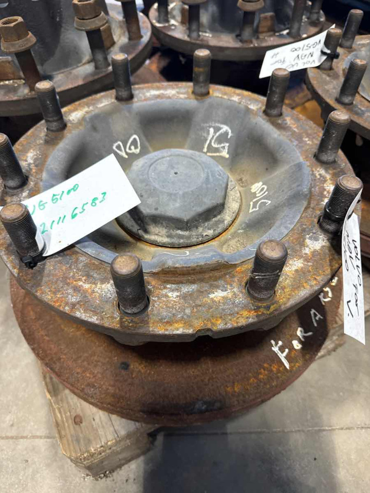 VOLVO FRONT HUB 21116583 - Hlava pro Nákladní auto: obrázek 1 VOLVO FRONT HUB 21116583 - Hlava pro Nákladní auto: obrázek 1
