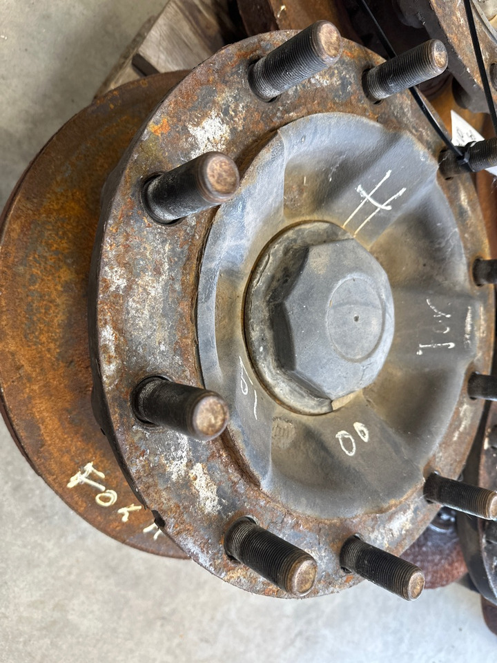 VOLVO FRONT HUB 21116583 - Hlava pro Nákladní auto: obrázek 1 VOLVO FRONT HUB 21116583 - Hlava pro Nákladní auto: obrázek 1