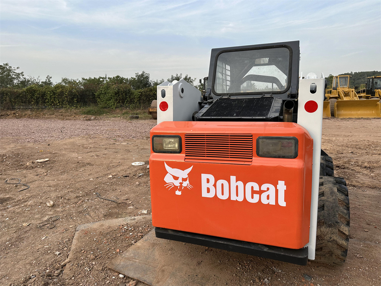 BOBCAT S300 - Smykový nakladač: obrázek 4 BOBCAT S300 - Smykový nakladač: obrázek 4