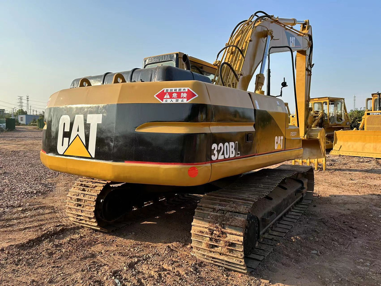 CAT 320B - Pásové rýpadlo: obrázek 5 CAT 320B - Pásové rýpadlo: obrázek 5
