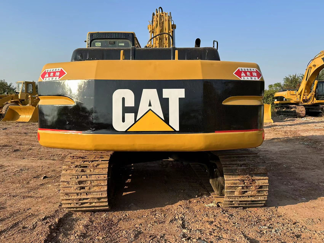 CAT 320B - Pásové rýpadlo: obrázek 3 CAT 320B - Pásové rýpadlo: obrázek 3