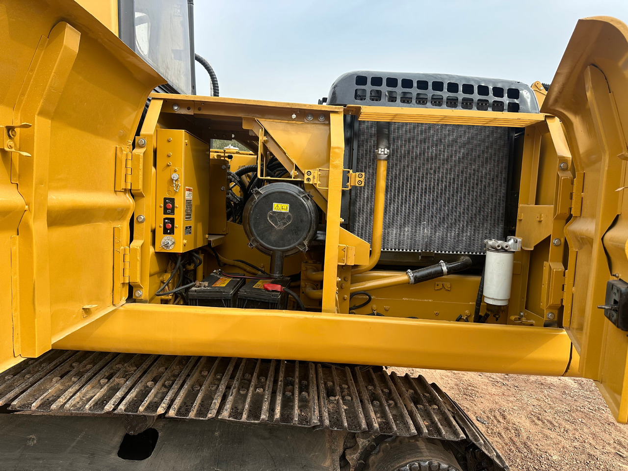 Pásové rýpadlo CAT 320BL: obrázek 9