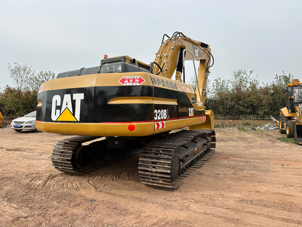CAT 320BL - Pásové rýpadlo: obrázek 3 CAT 320BL - Pásové rýpadlo: obrázek 3