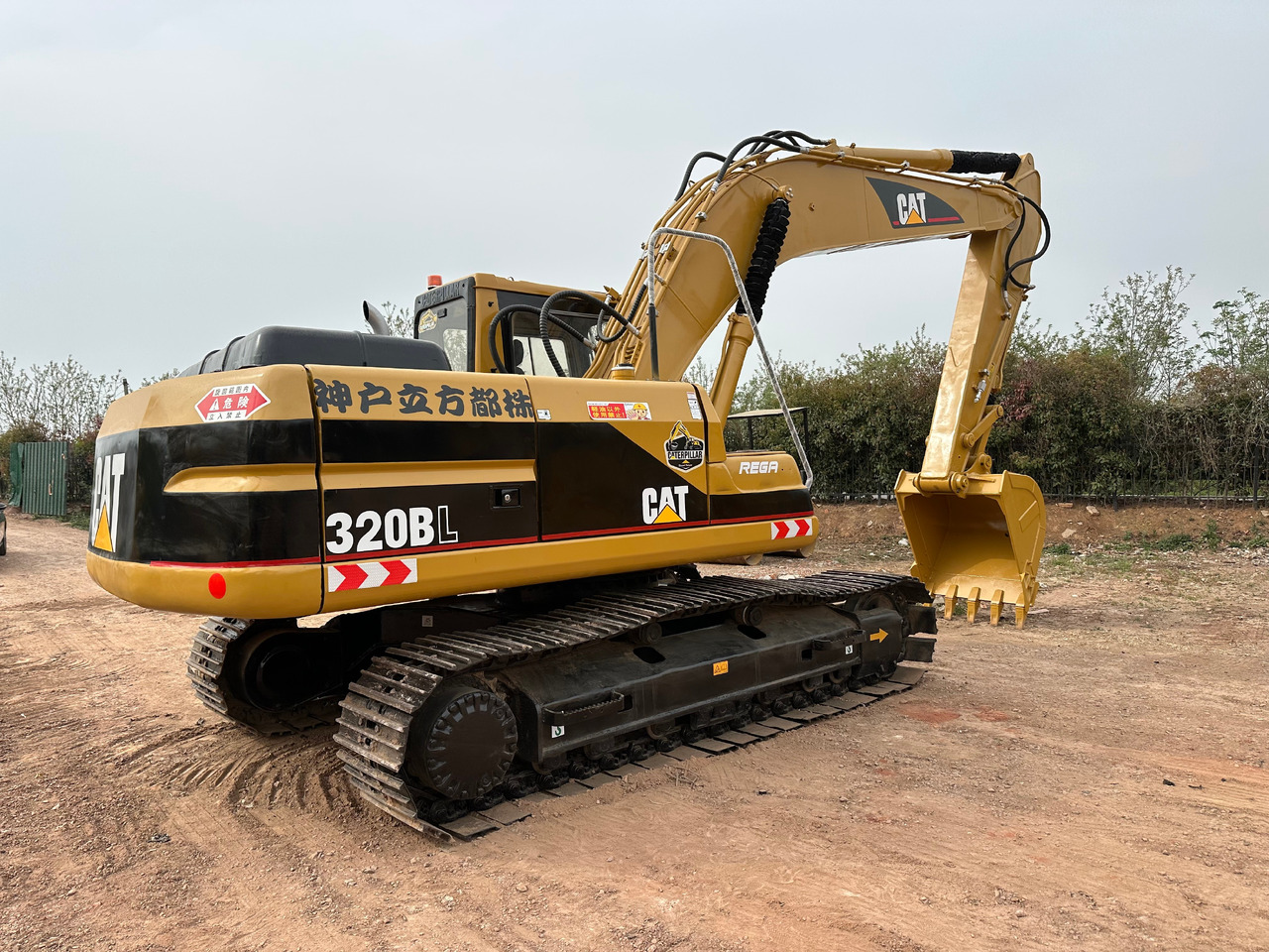 CAT 320BL crawler excavator - Pásové rýpadlo: obrázek 4 CAT 320BL crawler excavator - Pásové rýpadlo: obrázek 4