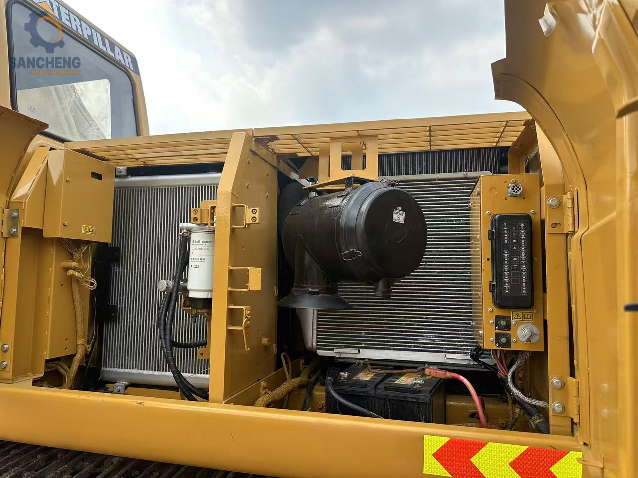 CAT 325 CL - Pásové rýpadlo: obrázek 5 CAT 325 CL - Pásové rýpadlo: obrázek 5