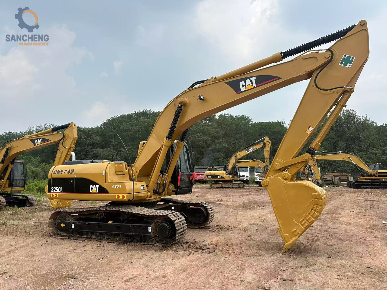 CAT 325 CL - Pásové rýpadlo: obrázek 2 CAT 325 CL - Pásové rýpadlo: obrázek 2