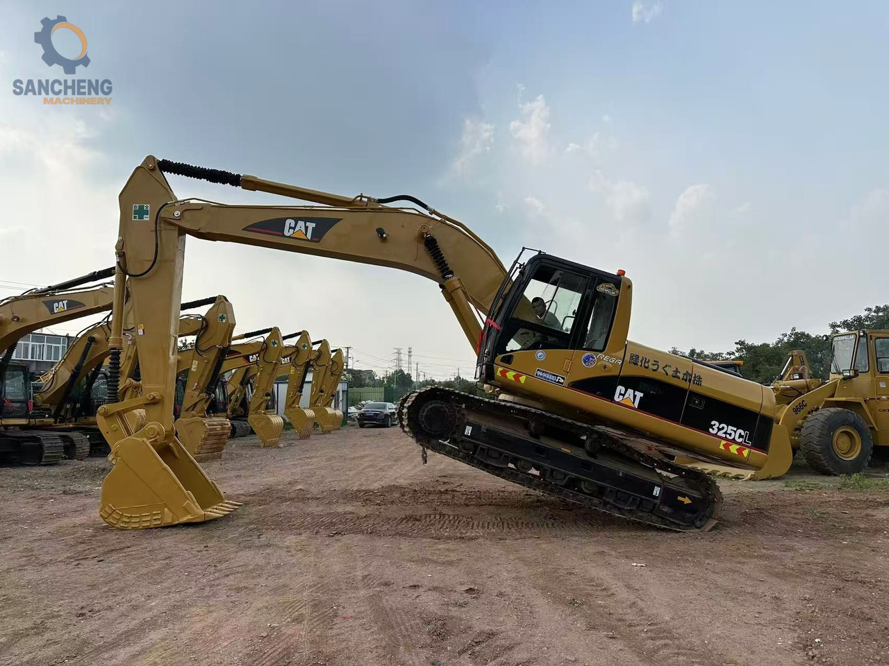 CAT 325 CL - Pásové rýpadlo: obrázek 4 CAT 325 CL - Pásové rýpadlo: obrázek 4