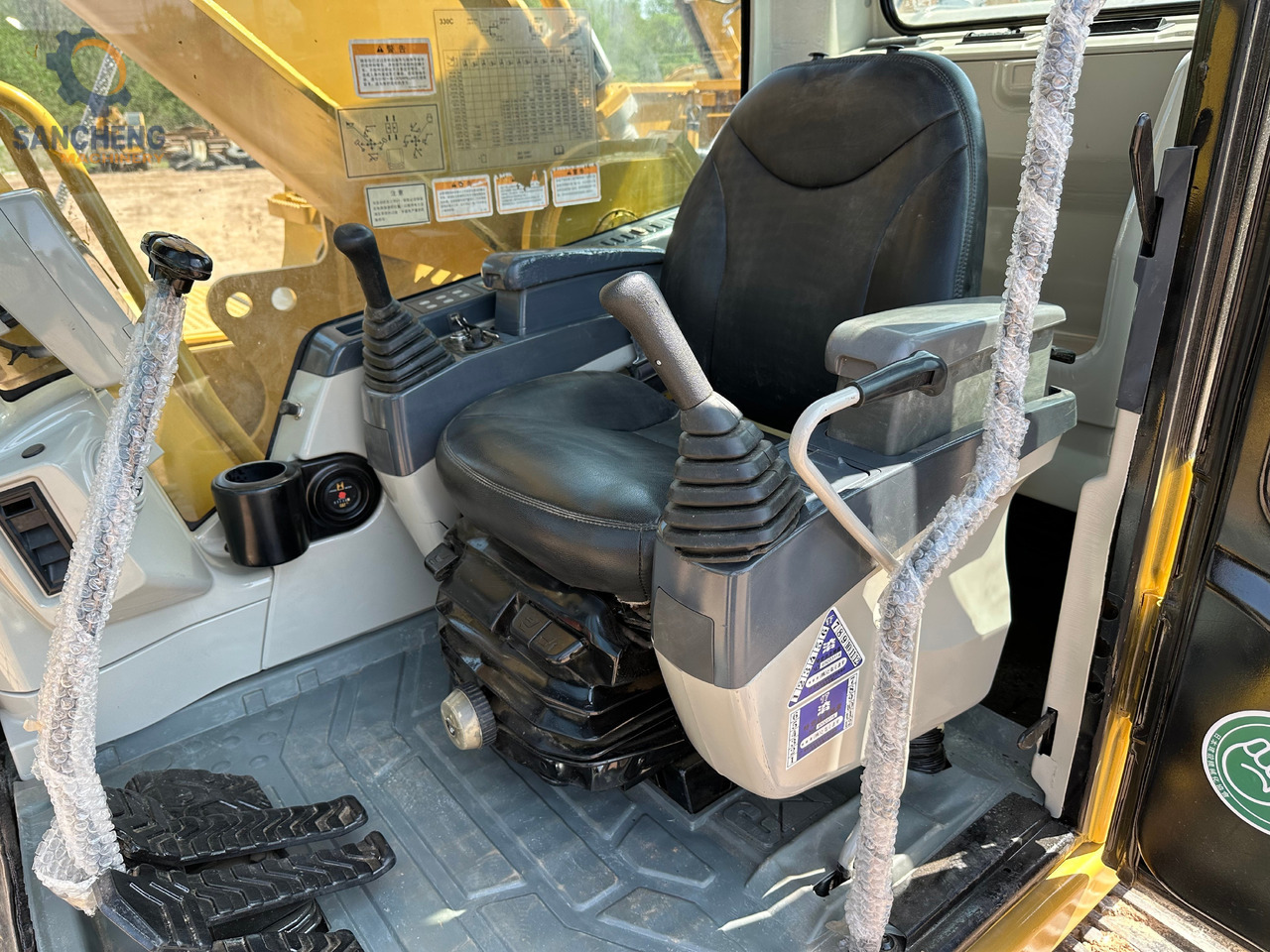 CAT 330CL - Pásové rýpadlo: obrázek 5 CAT 330CL - Pásové rýpadlo: obrázek 5